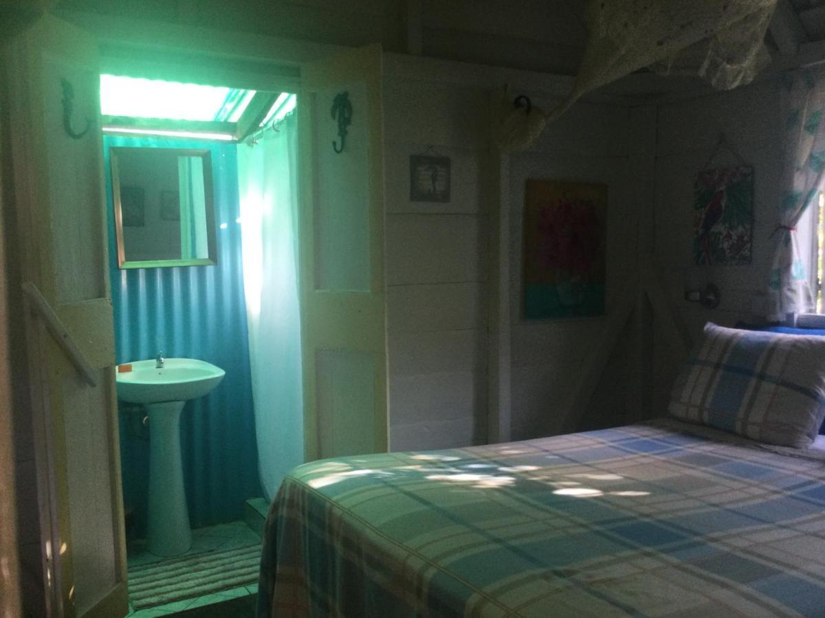 Jacoway Inn Calibishie Екстериор снимка