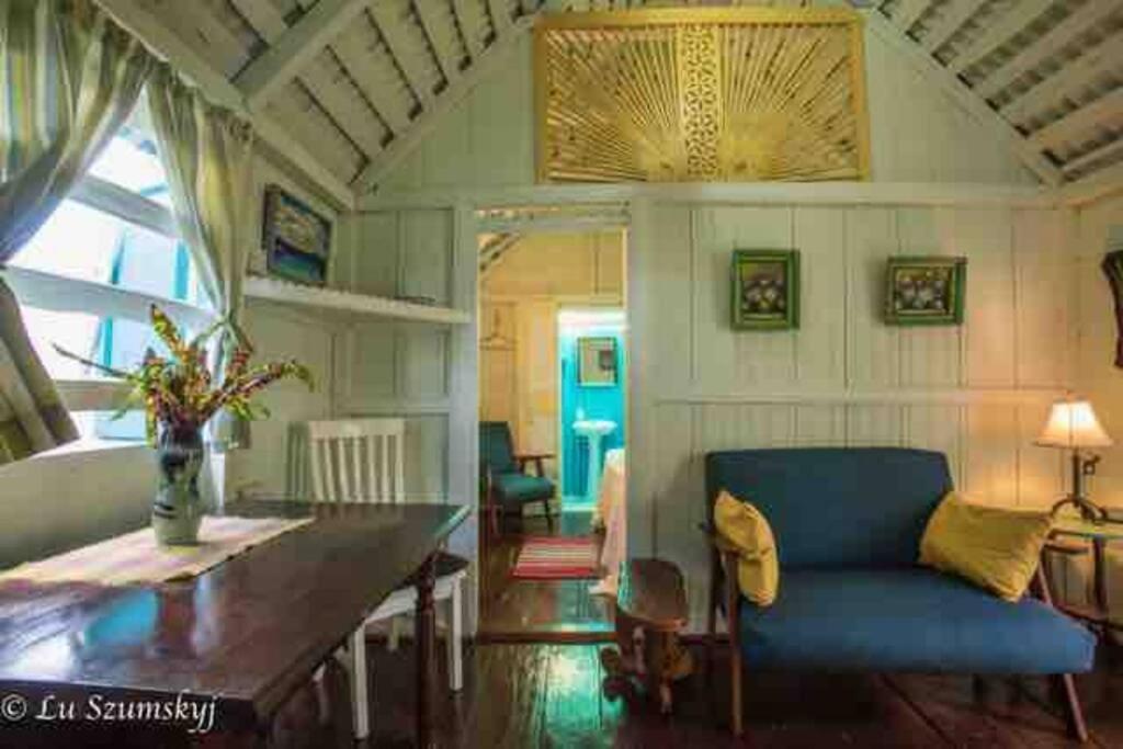 Jacoway Inn Calibishie Екстериор снимка